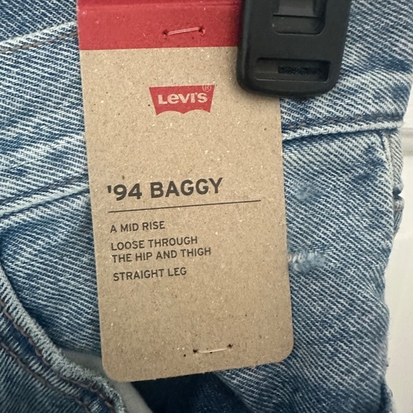 Levi’s Women’s’94 Baggy Jeans W/Distruction  29x31 - Picture 4 of 11